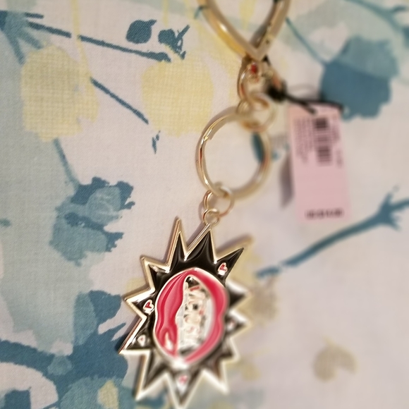 BNWT VICTORIA SECRET BAG KEYCHARM/TAG - Picture 2 of 3